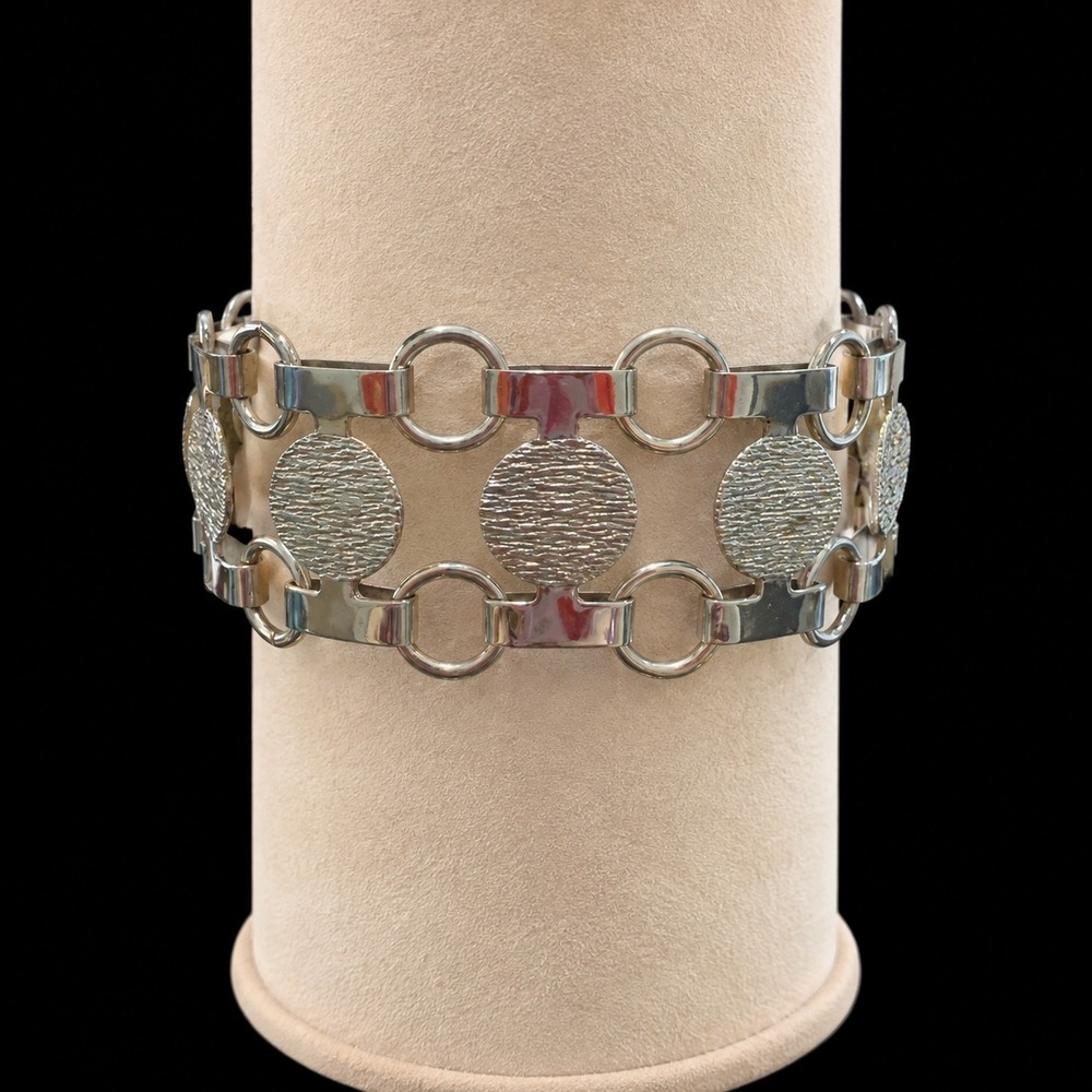 Sarah Coventry Bracelet 8" Silver Tone Vtg MCM Textured Circle Link
